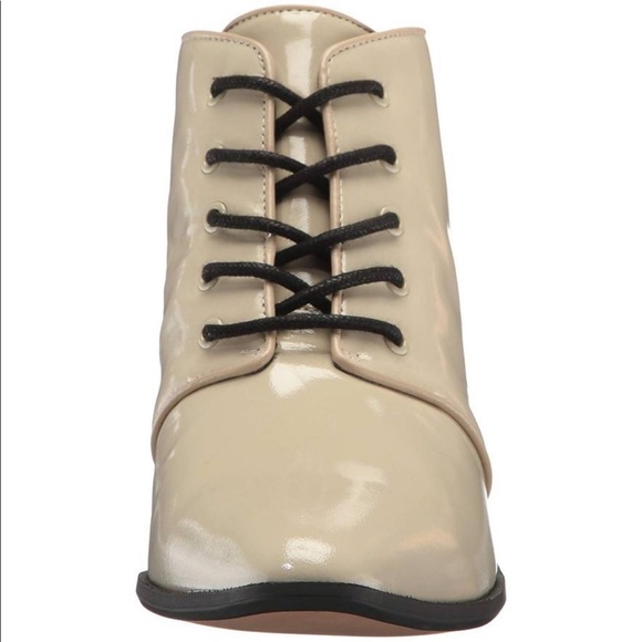 Patent Lace Up Mid Heel Western Bootie - Picture 4 of 4